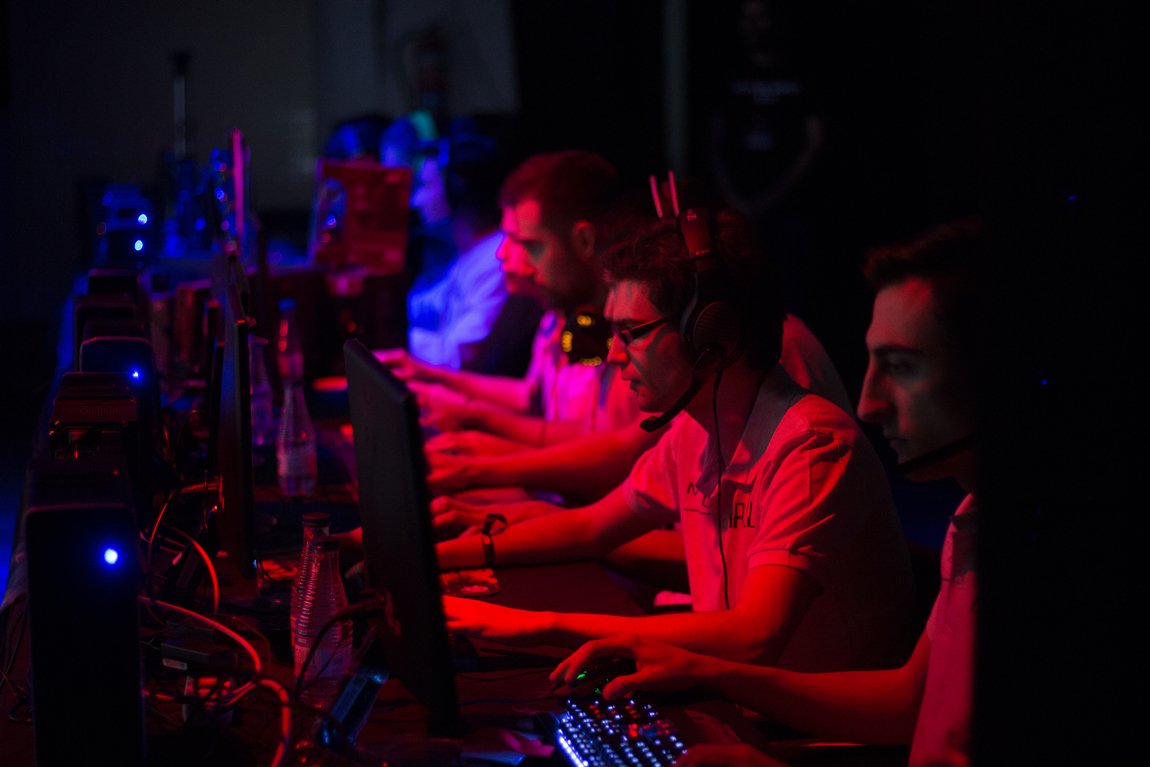 charrogamerfest's tweet photo. @salamancaatope @PCBoxSalamanca @PC_Box https://t.co/IjboPII97h