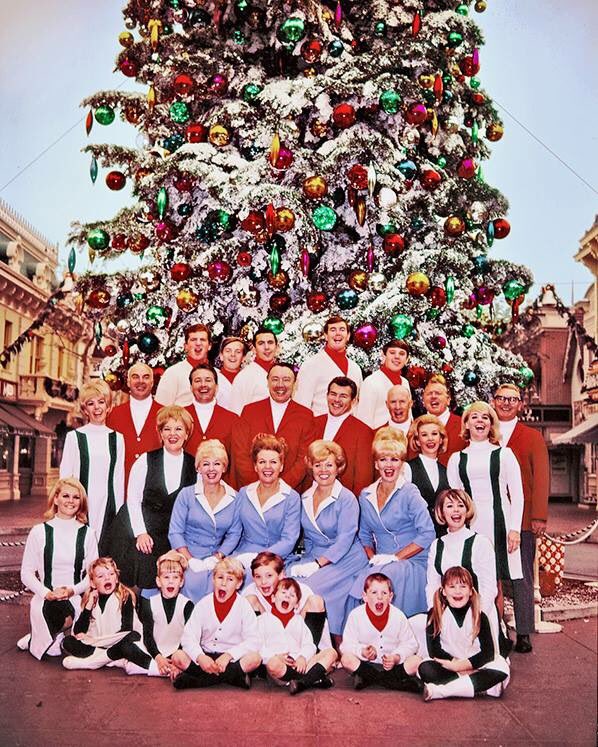fourkingcousins's tweet photo. Happy Christmas Eve! Here we all are in 1966 around the beautiful Christmas tree at @Disneyland We have so many special memories of performing at the Park. We hope you're all surrounded by the love of family and friends on this special day. 
Love, Tina, Cathy, Carolyn &amp; Candy https://t.co/w8ScPNfZ4s