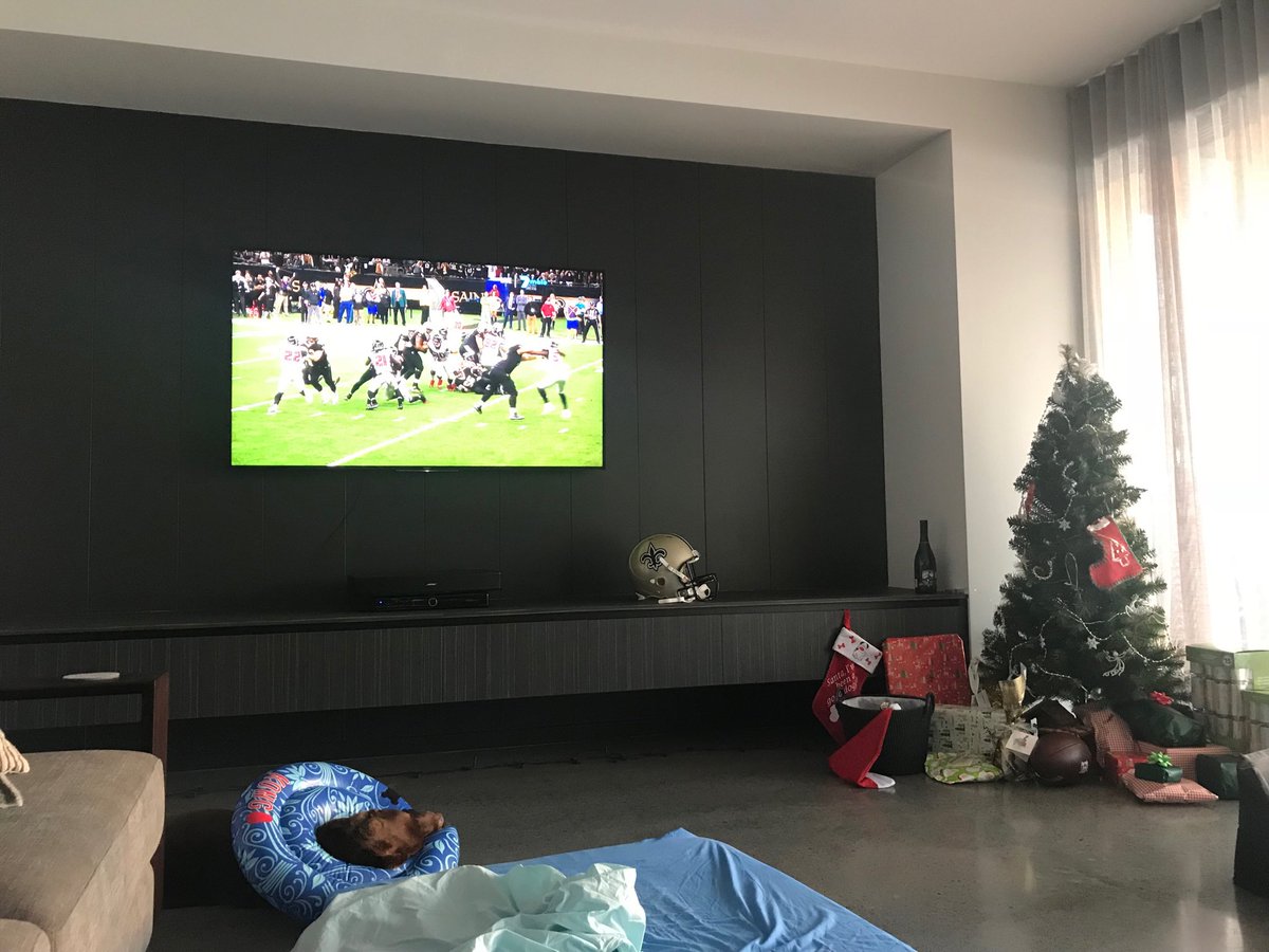 AOhmsen's tweet photo. 4am Christmas Day Kickoff here in Aus! Hoping Santa brings that W! #SaintsGameday @Saints https://t.co/4vlJHdiUSE