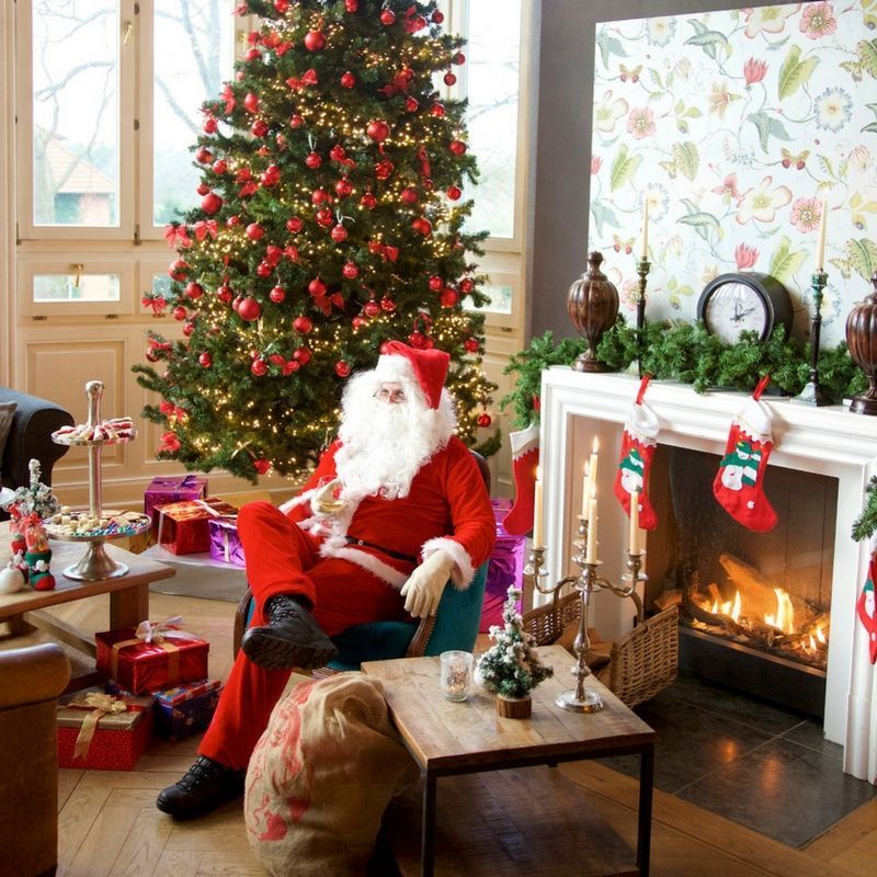 SchlssBasthorst's tweet photo. Frohe Weihnachten.🎅🎄🎁

Wir wünschen euch allen eine schöne und festliche Weihnachtszeit im Kreise eurer Familie. 👪🔔🌟
Euer Team vom Schloss Basthorst. https://t.co/TU3yDRn4NT