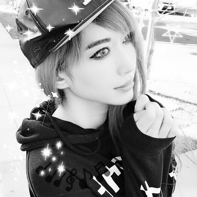 Merry Christmas 🎅🎉🎄🎁 メリクリ🖤 Happy Holidays ✨🎉🖤💫 https://t.co/wjEJYu7qAw<a href="/tag/anime"class="tags"><span>#anime</span></a><a href="/tag/game"class="tags"><span>#game</span></a><a href="/tag/jpop"class="tags"><span>#jpop</span></a><a href="/tag/gamemusic"class="tags"><span>#gamemusic</span></a>