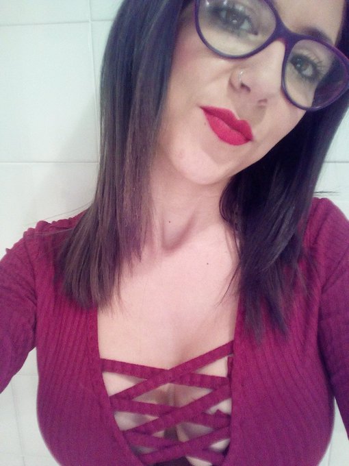 #BuenasNoches y #FelizNavidad OS deseo muchos besitos para todos amores https://t.co/0RK3AqMhmI<a href="/tag/buenasnoches"class="tags">#BuenasNoches</a><a href="/tag/feliznavidad"class="tags">#FelizNavidad</a>