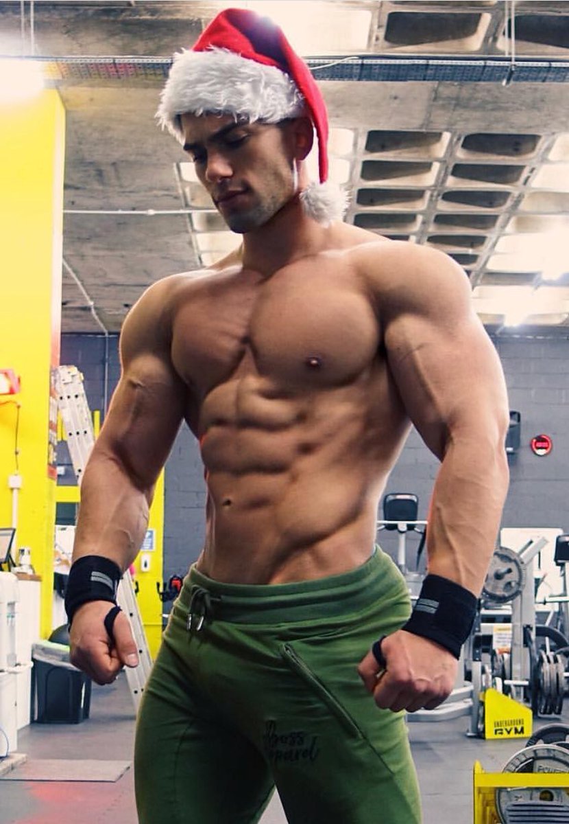 tbcbr1982's tweet photo. #MuscleSanta @b_nashguy @BigStrongArms @OtterLust @nekkidbro @ausguy67 @CBon69 @Gabriel_AAL @jawdroppingmen @Lito6405 @UlisesSan295 @viscery https://t.co/U4RgMRjIJb