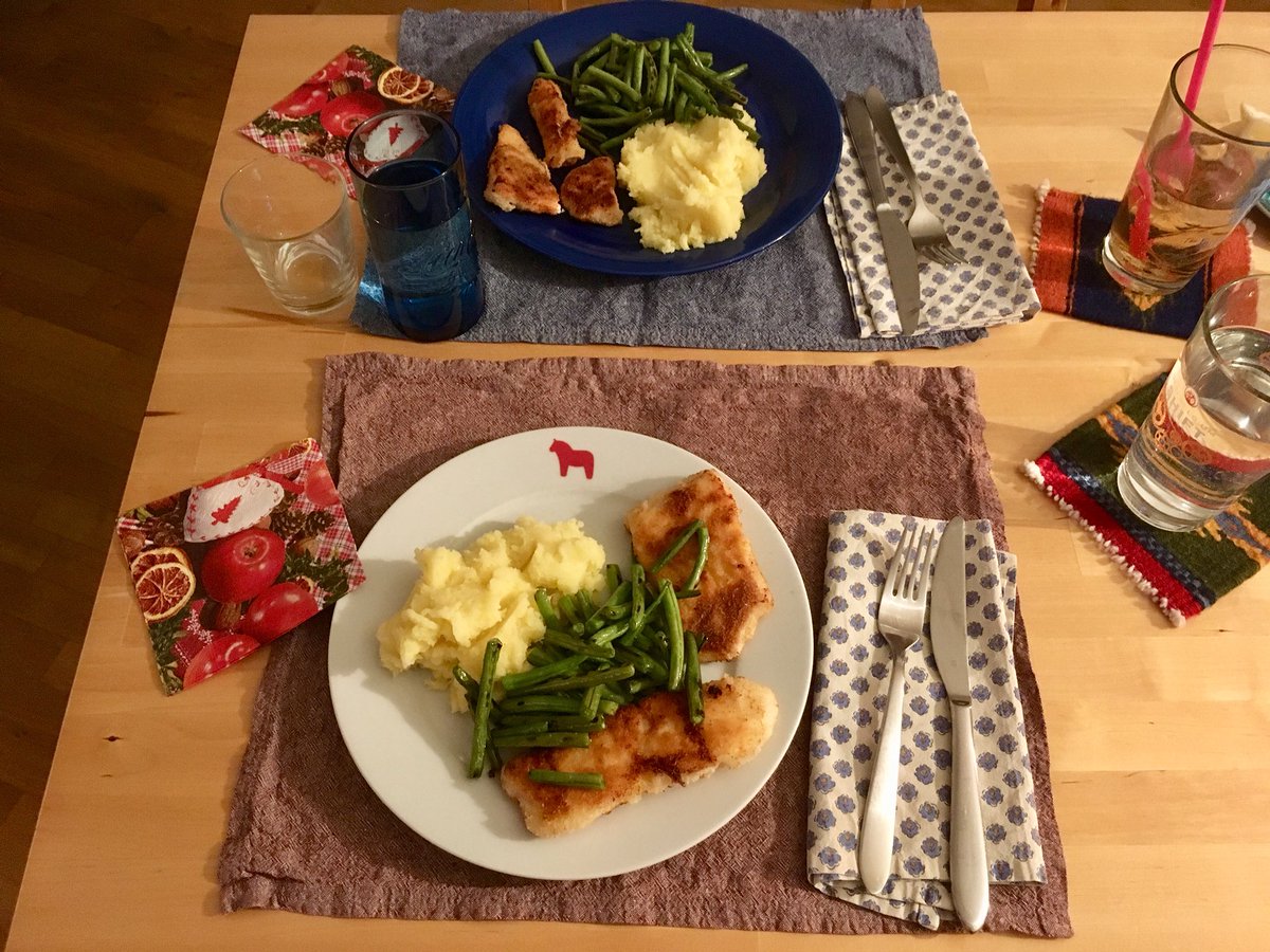 Dana Newman On Twitter What S An American With Czech Heritage Her German Husband Eating For Christmas Eve In Germany Fried Fish If You Re Curious About Other Christmas Dinners In Germany