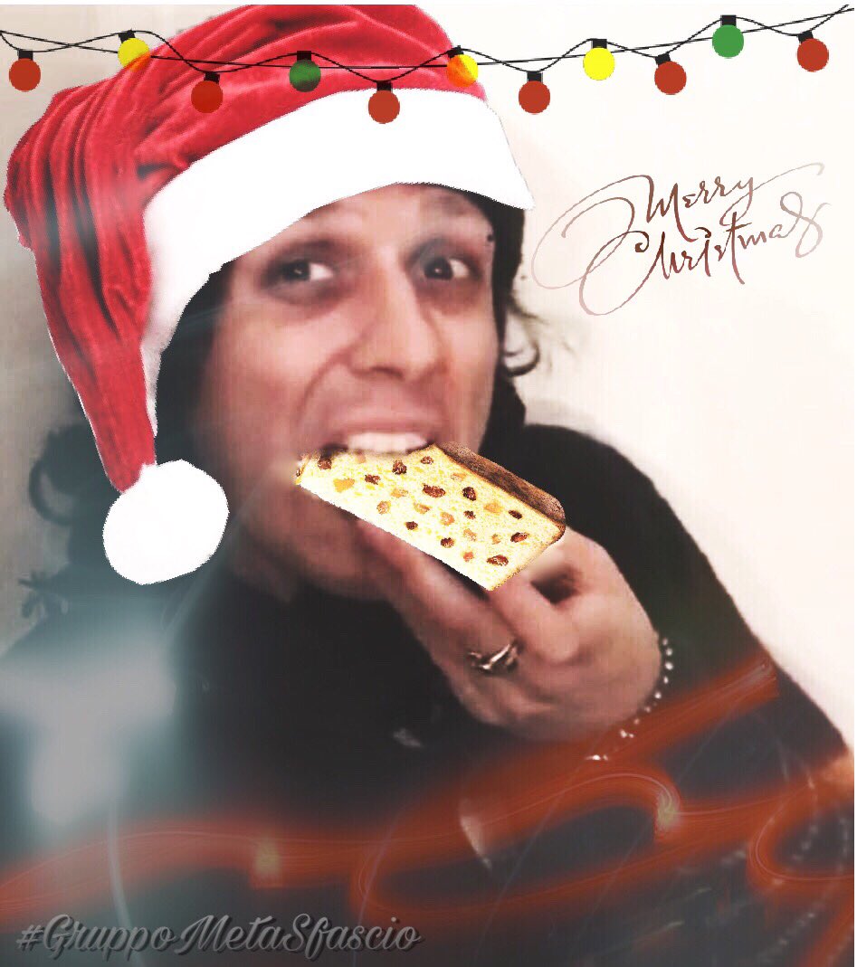 GMetaSfascio's tweet photo. Il #GMS augura a tutti un Buon Natale! 

Non preoccupatevi di esagerare con il cibo, a Maggio ci penserà @MetaErmal a farci dimagrire! https://t.co/6chqbwFF8i