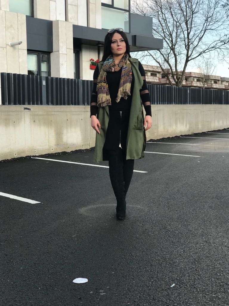 Yeni Moda Yazımız...
👉 goo.gl/KbzYyo
#bluz,#skirt,#yelek,#çorap,#sunglasses,#ayakkabı,#shoes,#fular,#scarf,#stefanel,#mudo,#zara,#penti,#firenze,#vakko,#fashion,#makeup,#streetstyle,#style,#moda,#vakkofular,#minietek,#kombin,#trend,#collection,#herseyfularlagüzel,#vest