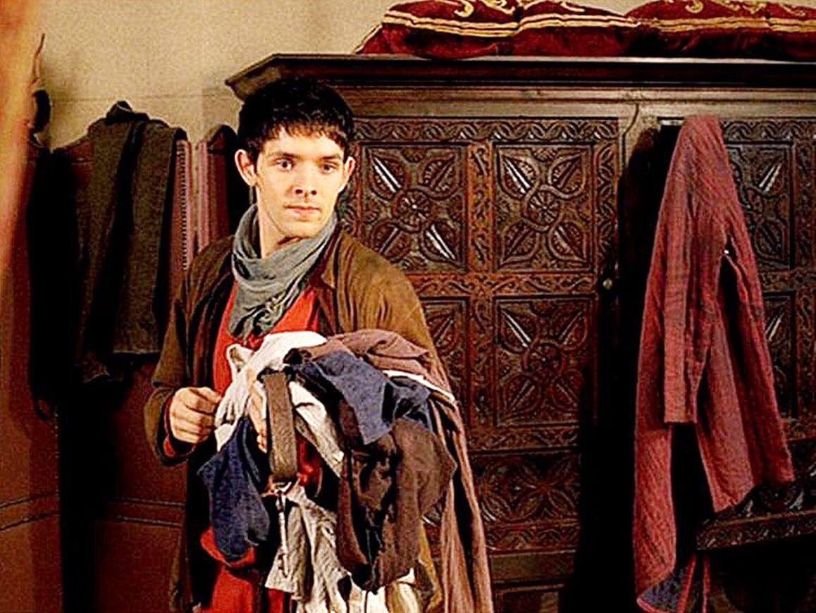 MissingMerlin's tweet photo. #MissingMerlin #Merlin #donotremoveMerlin @NetflixUK #ArthurandGwaineareNOTDEAD #HappyHolidaysMerlinians #ColinMorgan https://t.co/nWur9vBBaS