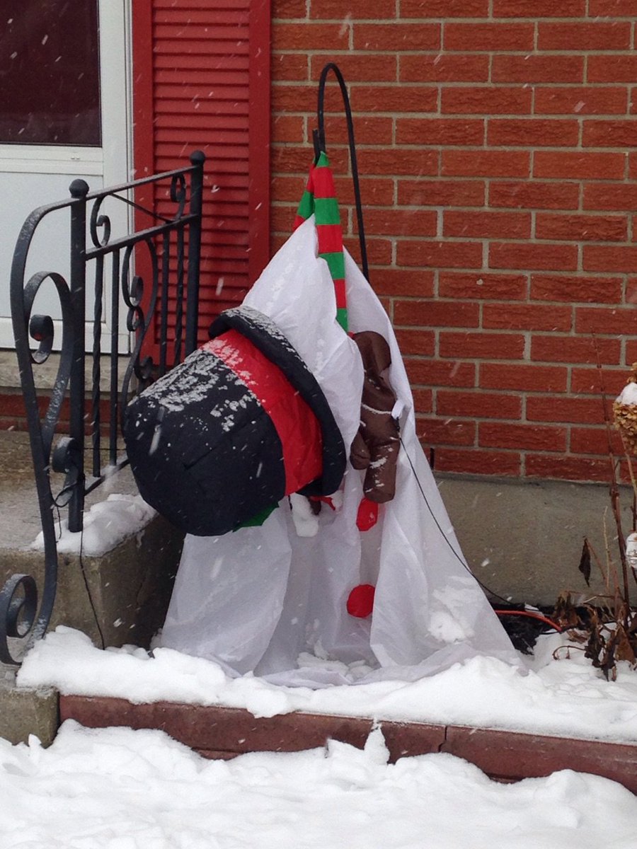 lcaee4's tweet photo. @jimmykimmel frosty is not happy with us this Christmas! https://t.co/x4WyfJKs2h