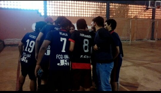 5hzfc1's tweet photo. En familia se disfrutan más las fiestas!
Feliz Navidad para toda la familia de la FCQ🎅🌲
#5Hz https://t.co/OD0S6nmOnR