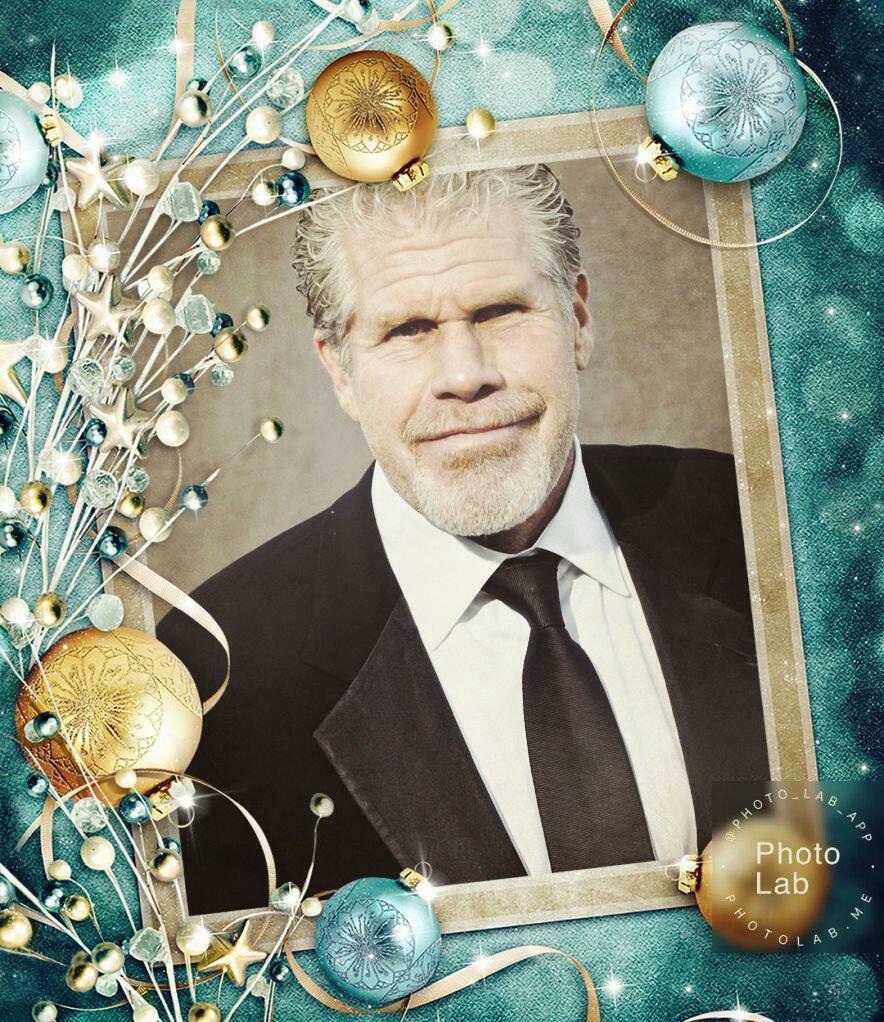 Andrewboy__'s tweet photo. Merry Christmas to all my #Perlfan friends, but especially to my special &amp; important friend #Ron ❤ @perlmutations ❤ Vi Voglio Beneee! 😙😙😙 https://t.co/wNFrcNfwOr