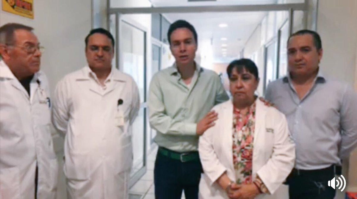 VelascoM_'s tweet photo. Acudimos al Hospital Pediátrico de #Tuxtla para convivir en este día tan especial con las niñas, los niños, sus padres y sus doctores.

#EnVivo: https://t.co/ajUy5txGnQ https://t.co/29i7qN5OdA
