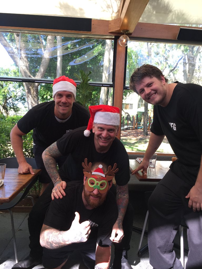 MERRY CHRISTMAS from all of us here at Wood Fire Grill! ♥️
Enjoy this special day, share the love and keep smiling!