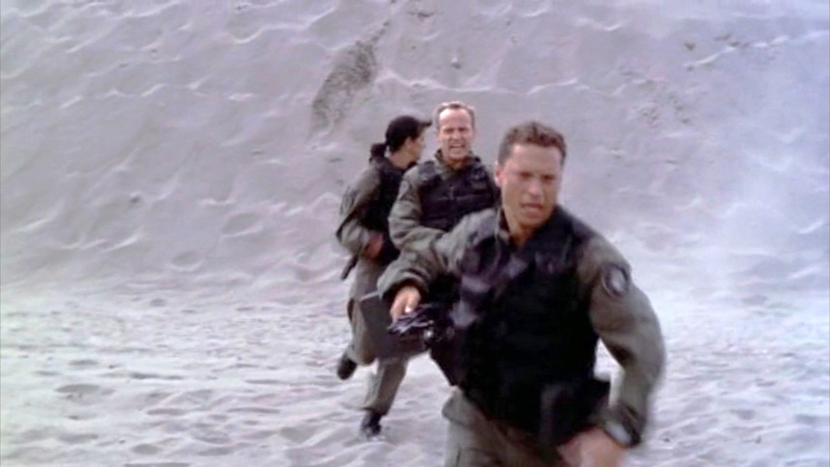atlantistvru's tweet photo. HAPPY 48TH #BIRTHDAY(1969) TO #actor & #stuntman #NickolasBaric,#Stargate #SG1 Fake USAF Officer, #JonathanReed, SF Guard(#Urgo), #F302 #Pilot, #GammaSite serviceman & #SGA #Hester!!!
https://t.co/h075sXGxYx
https://t.co/6fN9b26EN6
#StargateSG1 #StargateAtlantis #StuntPerformer https://t.co/jT2OPITnnM