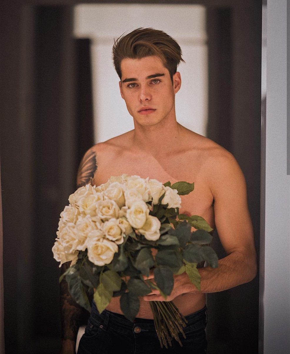 superxcboy's tweet photo. Good morning em https://t.co/3yz3FnKCiI