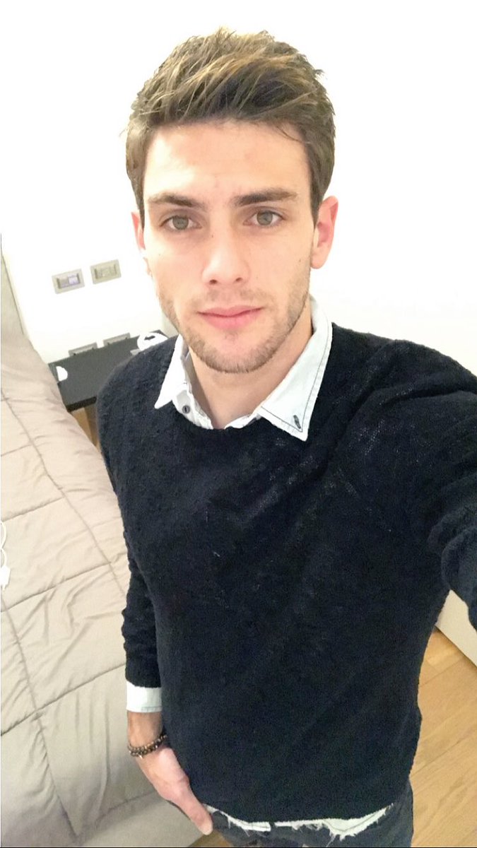 LucasBoye1's tweet photo. Feliz navidad 🌲 https://t.co/vqFr0KP211