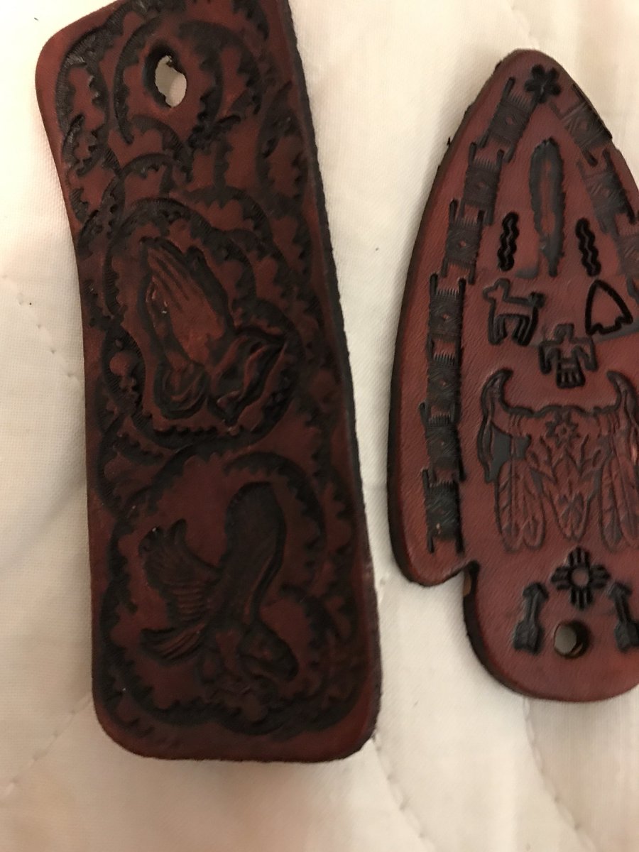 jlellasellas's tweet image. Playing with my leather