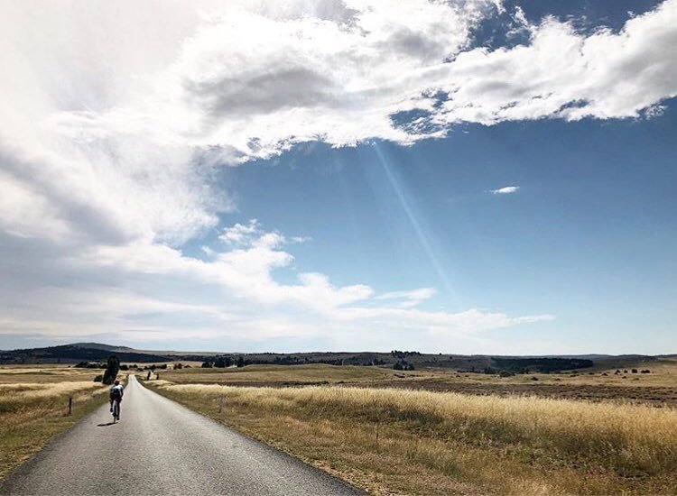 MobiusProject63's tweet photo. Merry Christmas y’all. Hope you all have a safe and awesome holiday break. . . . . . 📸 @ #mtb #mobiusattaquer #bikebug #milesracing #swiftsports #cycling #mountainbike #mountainbiking #cyclingshots #cyclingphotos #bikephotos #wymtm #bikeoftheday #pho… https://t.co/CSP7XRbu0I https://t.co/ZYkhvkSrJO