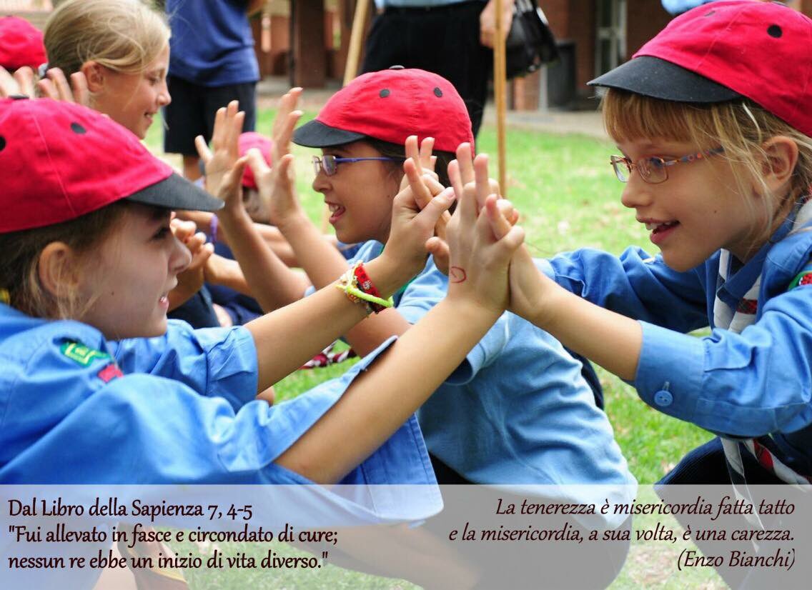 brancaLCagesci's tweet photo. La tenerezza di un bambino avvolto in fasce, Dio che si fa piccolo, tocchi come una carezza leggera la nostra vita. 

Buon Natale! https://t.co/L69OzdkK4Q