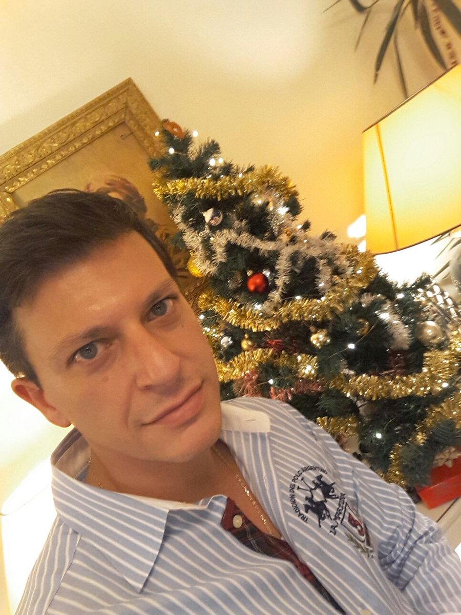 PatrizioMX's tweet photo. Desde mi casa hasta la suya, les deseo a quienes la celebran una Feliz Navidad con sus seres queridos. Les envío un fuerte abrazo.

Ciao,
Patrizio

#FelizNavidad #BuonNatale #MerryChristmas https://t.co/sH4YApjgDi
