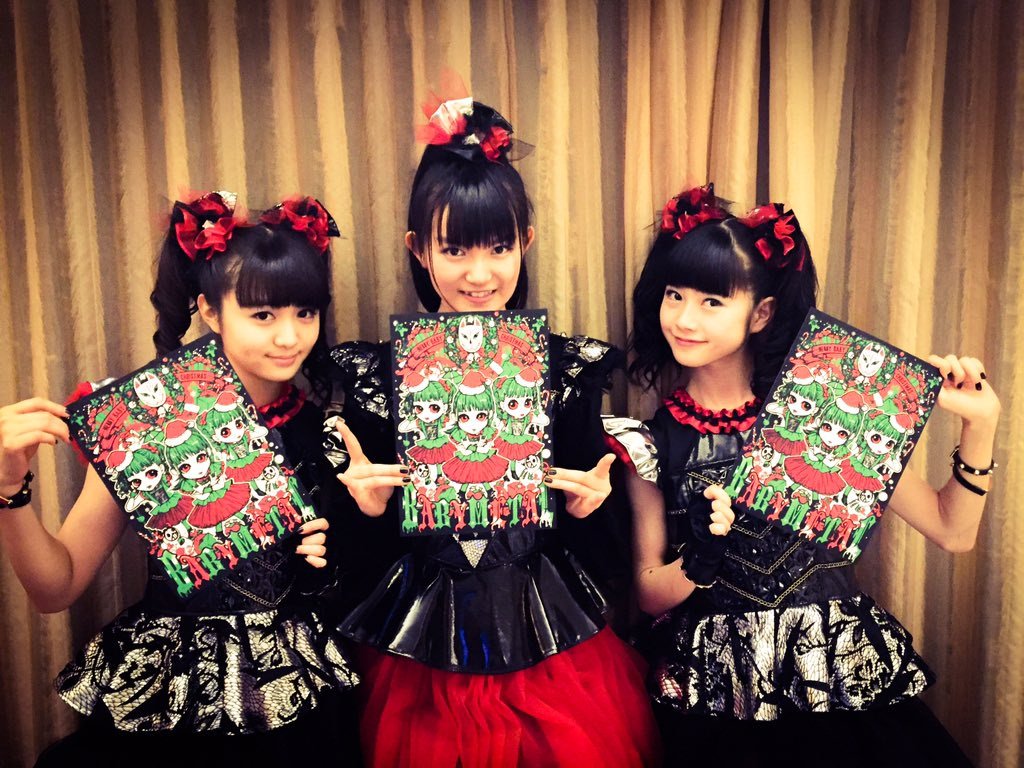 BMF_Malang's tweet photo. MERRY CHRISTMAS BABYMETALHEAD &amp; HAPPY HOLIDAY 🎁🎄🎉🎊 #Xmas #BABYMETAL https://t.co/NUu2kl5c8s