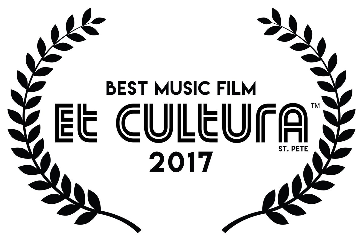 EllengoldfarbRD's tweet photo. We won another award! Merry Christmas!🎁. @EtCultura @DTBDthemovie https://t.co/1qWGvH8hga