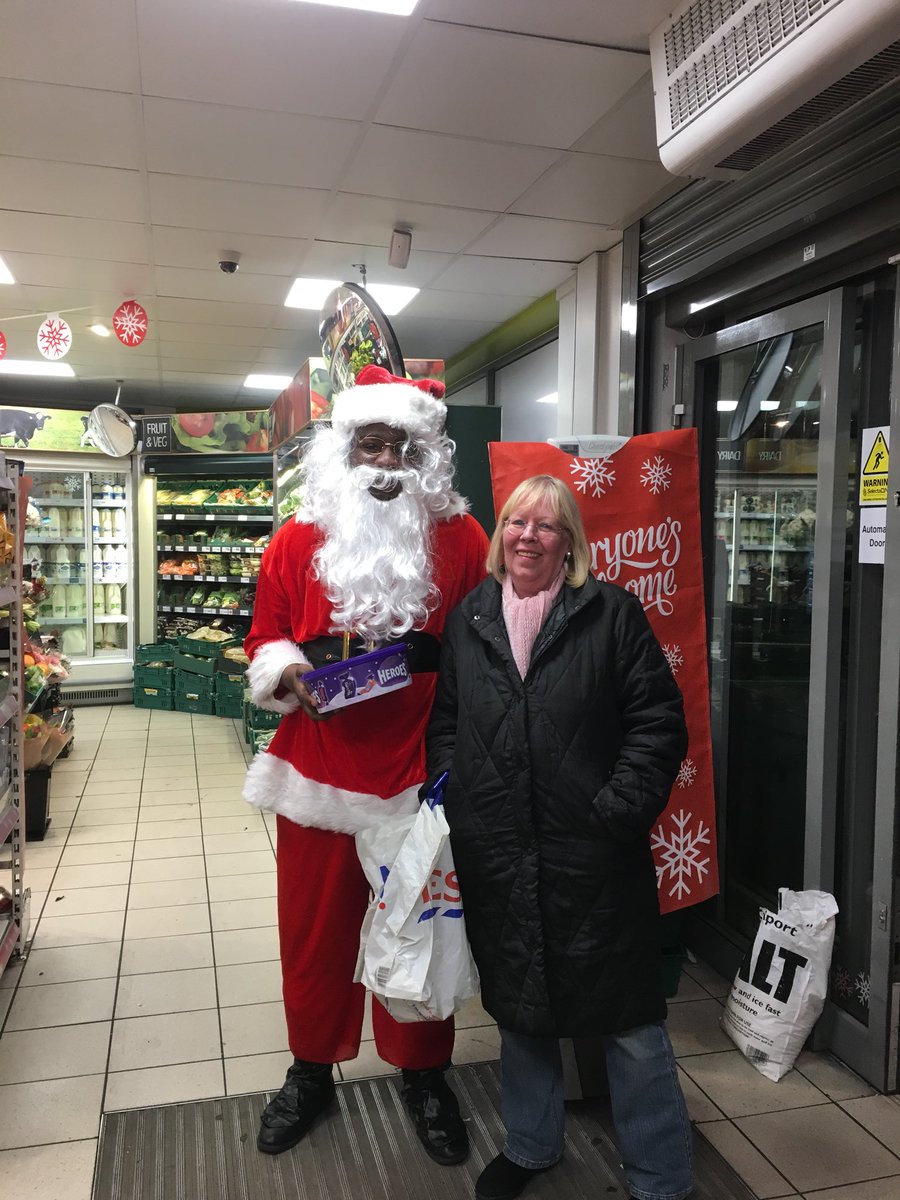 Merry Christmas to all our colleagues and customers from Leyton High Road Express! 🎄🎅🏻🎉🍷