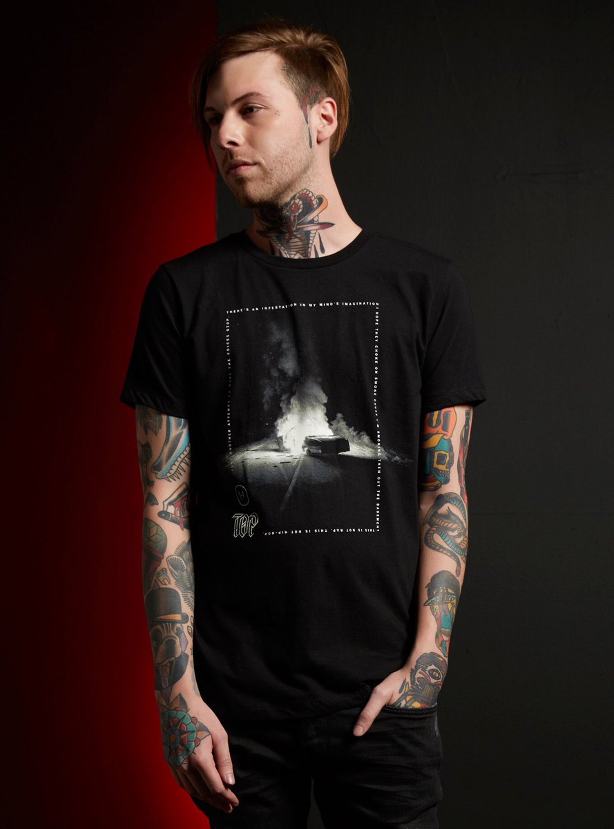 topupdating's tweet image. GIVEAWAY
hot topic heavydirtysoul t-shirt

RULES
enter by retweeting + following us and @StrifeMagazine
winner is chosen at random on jan 14
international eligibility