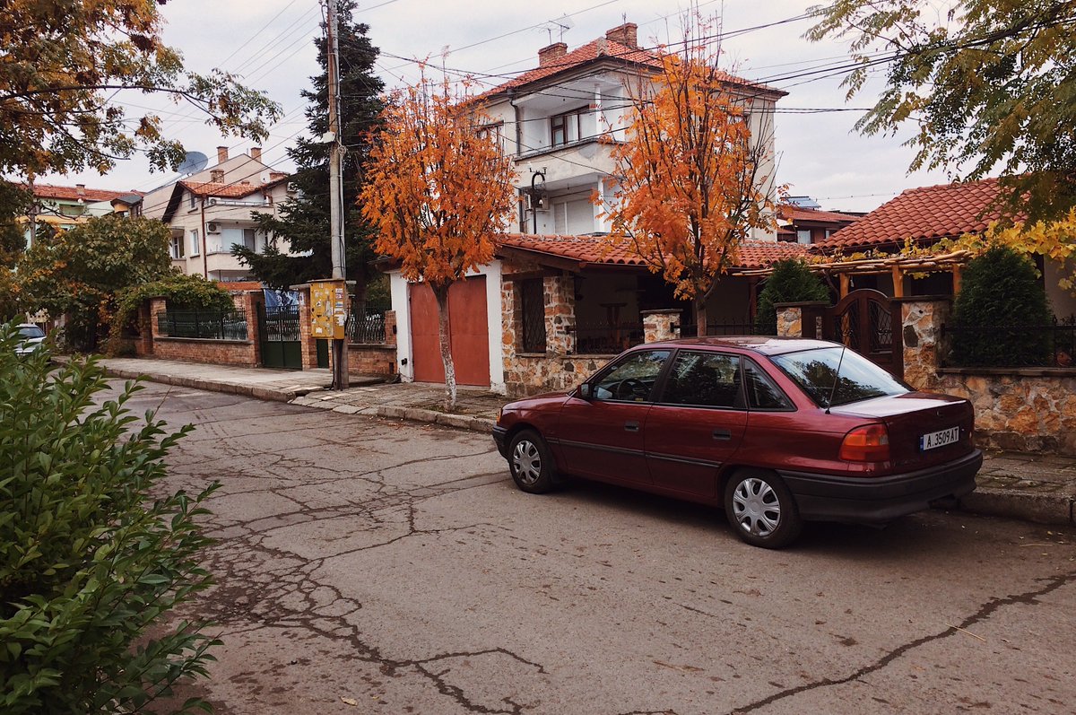 bulgarcar's tweet photo. And did you know that first Opel Astra F (1991-1998) had additional production in Poland (1998-2002) for the East Europe and Turkey. Photo from Sarafovo
#opel #astraf #bulgarcar #youngtimer #bulgaria #сарафово https://t.co/XOvFEypMqq