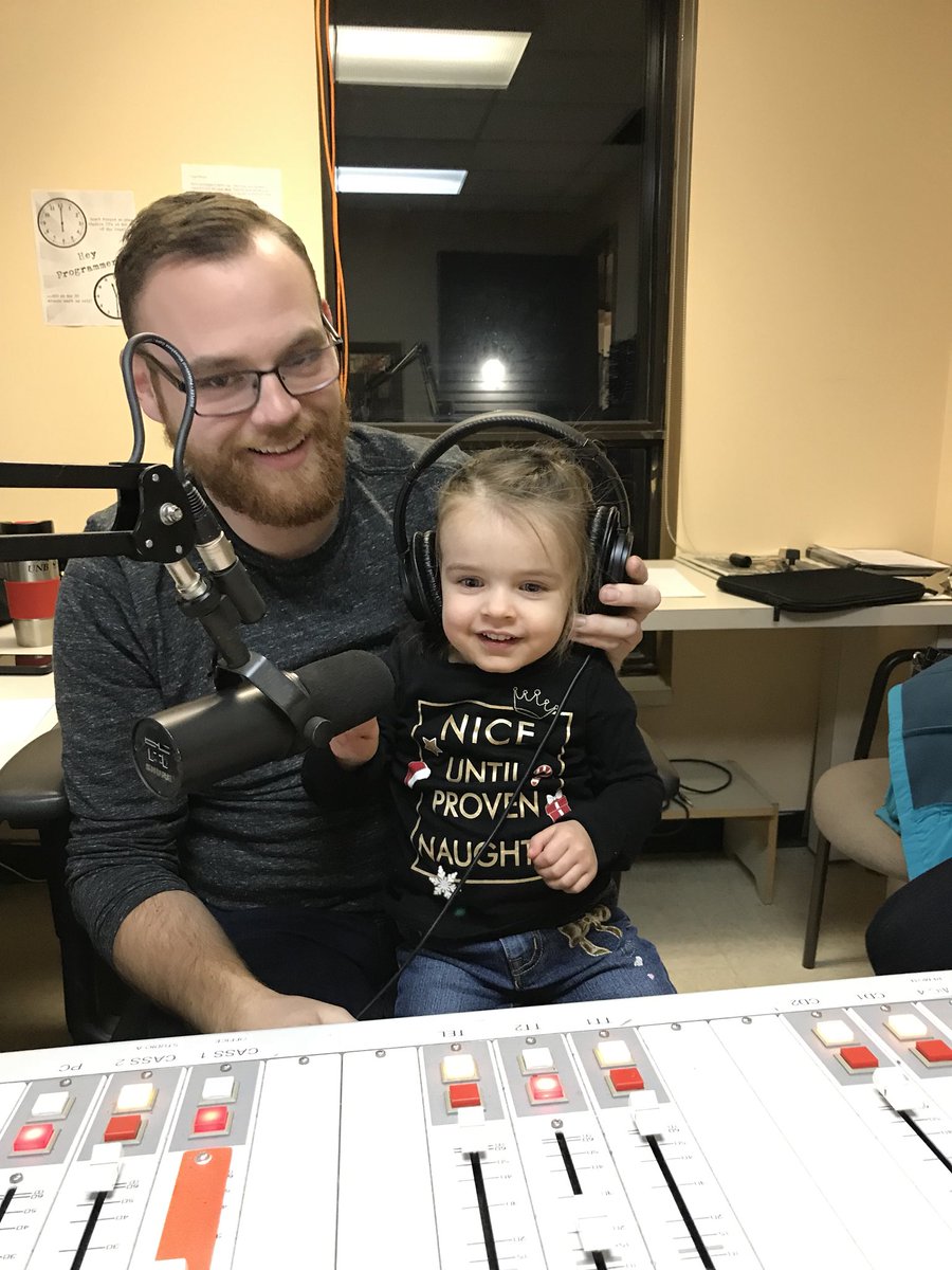 !earshot 20 tweet media