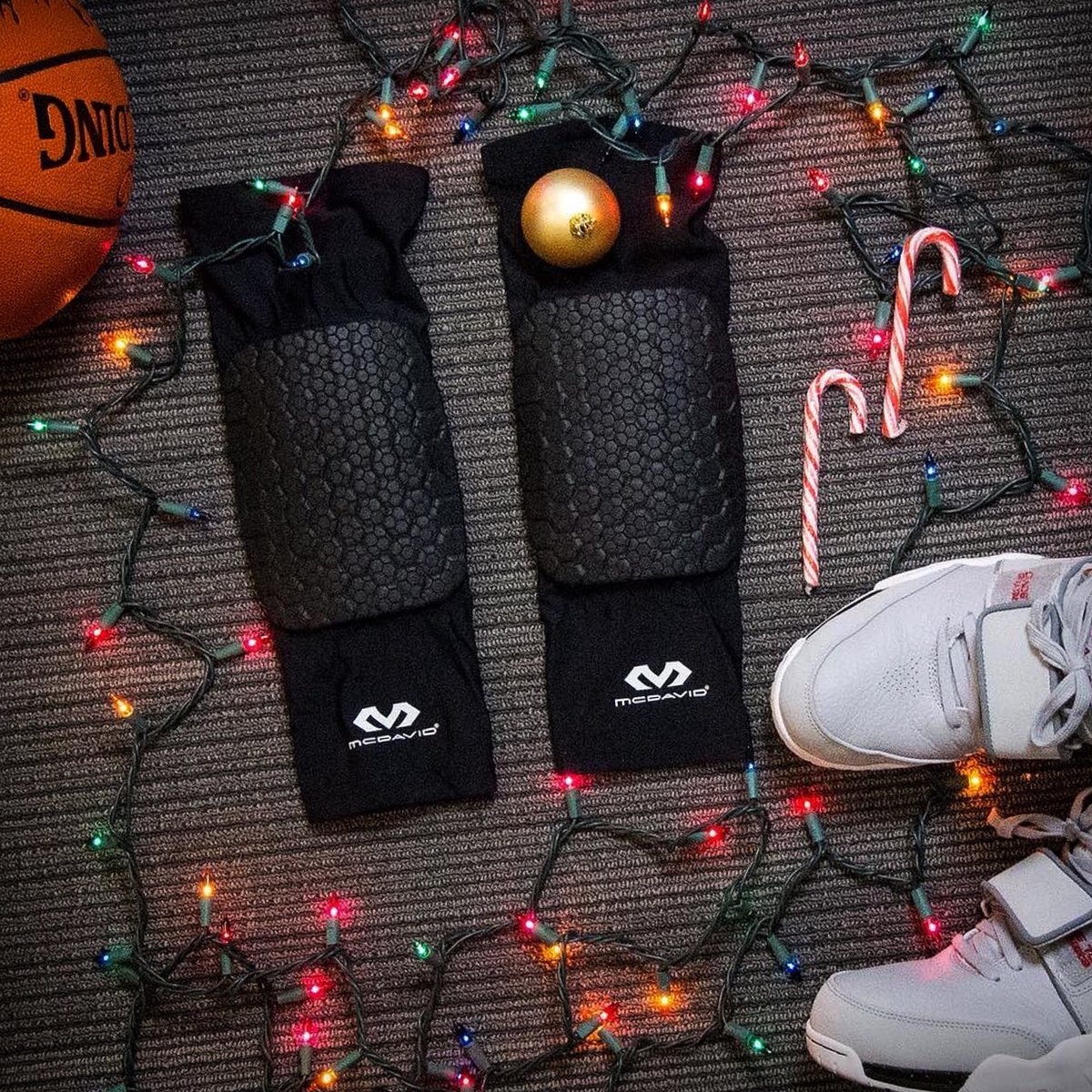 Almost that time... 🎄🎁 🏀 #ItsOnMe ⠀
⠀
Gear up now: McDavid.eu