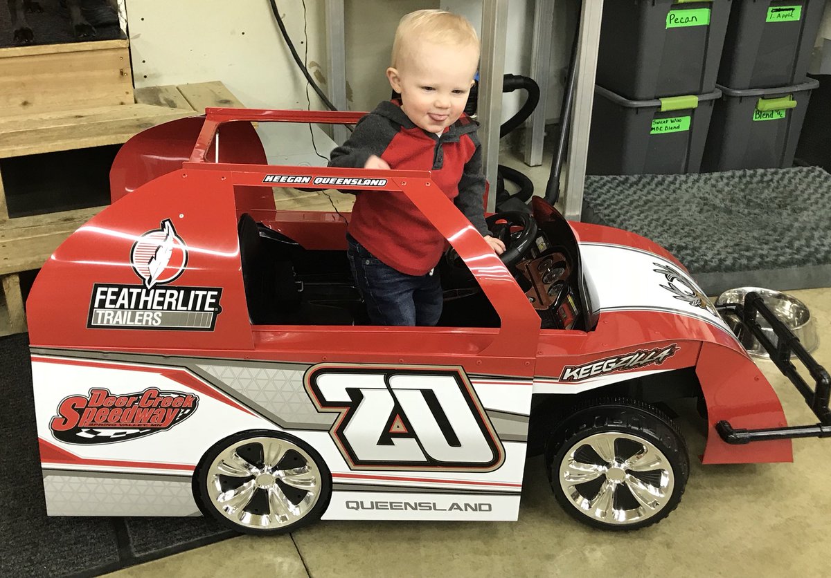 jqueensland's tweet photo. @joeduvall91 got room for one more in the hauler this year on the @USMTS tour? #minisliders #club91 #powerwheelsmodifed #keegzilla @forty9designs https://t.co/51iHeGynhZ