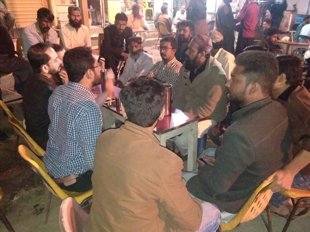 APML_EAST's tweet photo. Vice president Sindh south region @syed_emaduddin and General secretary #DistEast @AzfarAli78 metting with PIB town public and convencing for 7th Jan jalsa in #DistCentral liaquatabad fly over...
@APMLOfficial_
@MazharAbbasGEO @Maria_Memon
@WusatUllahKhan
@DrDanish5 https://t.co/b91rBQAnWk