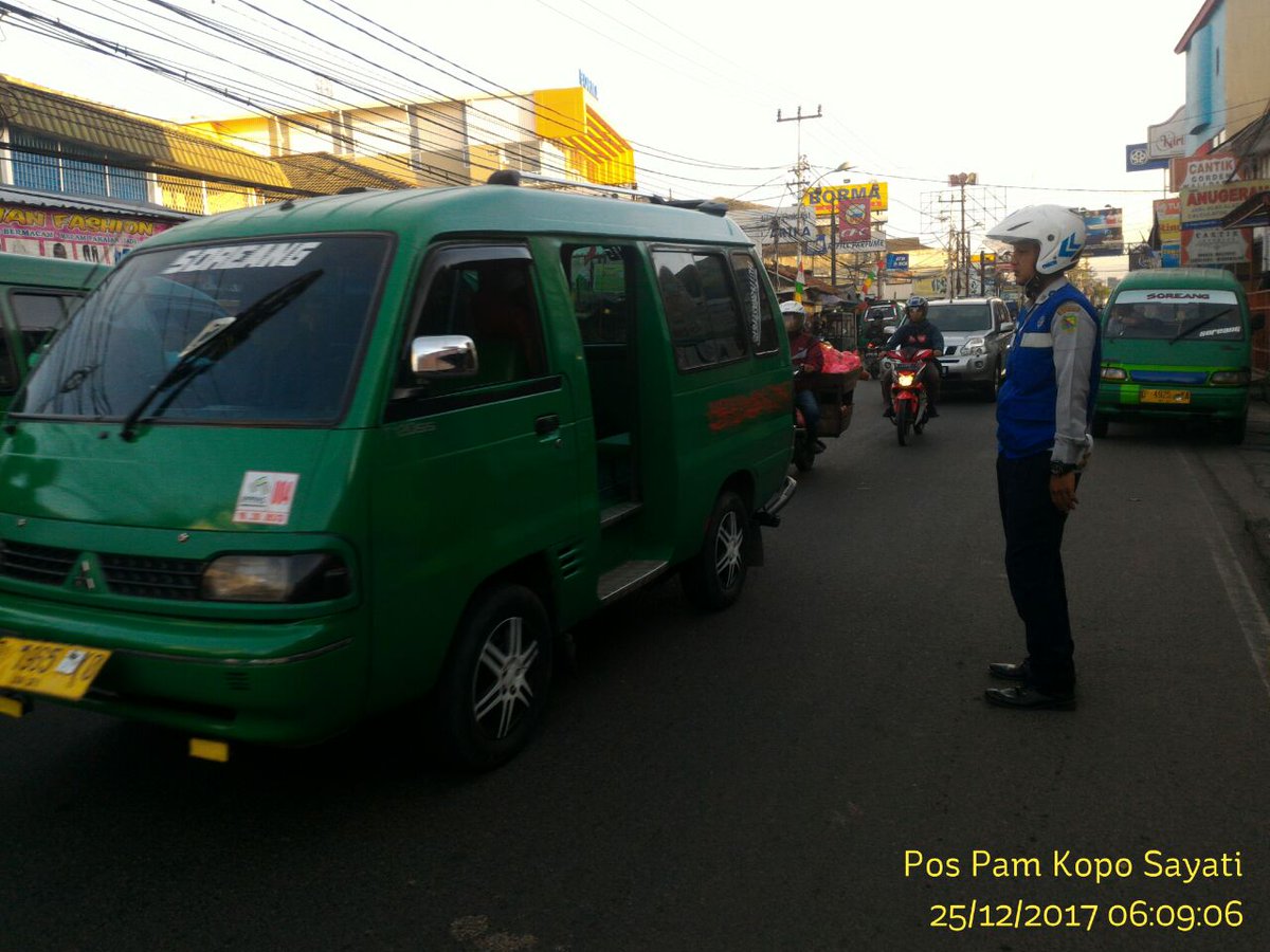Kopo Sayati 06.13 ArusLalin Terpantau Lancar Kedua Arah <a href="/PRFMnews/">Radio PRFM</a> <a href="/RadioElshinta/">Radio Elshinta</a> <a href="/galamedianews/">galamedianews</a> <a href="/infoll/">infoll</a>