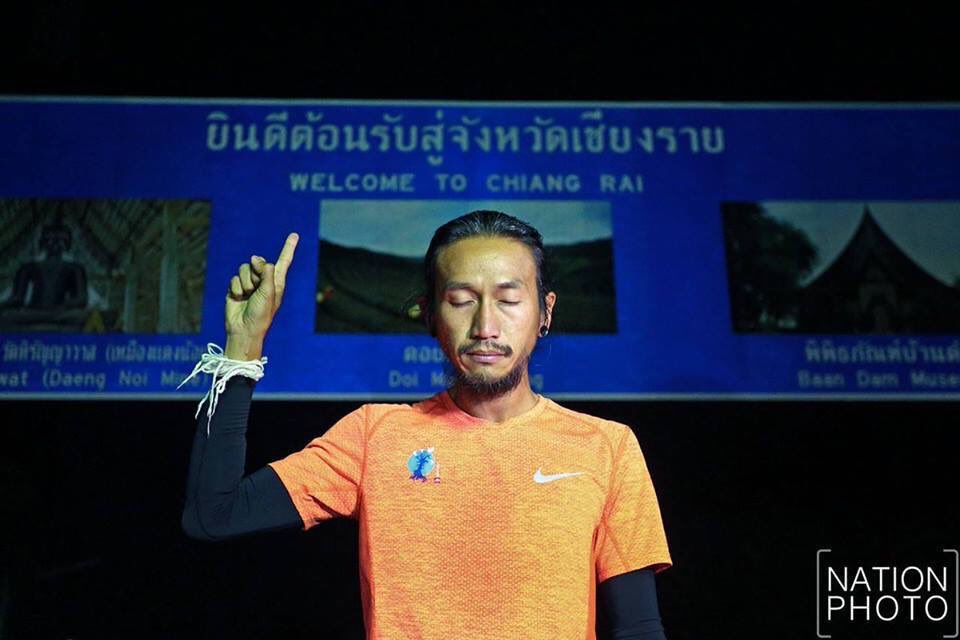 PPINGZPoppular's tweet photo. ผมมีstoryบอกพี่ๆได้รู้ใครที่ยังไม่รู้ตอนเด็กอยู่ๆก็มีอาการแขนขาอ่อนแรงและอัมพาธครึ่งซีกตอนนั้นพ่อแม่เครียดไม่รู้จะทำยังไง รีบพาส่งรพ. เพื่อรักษาอาจจะเครื่องมือการแพทย์ยังไม่ทันสมัยบุคลากรไม่พอเลยส่งผมไปหลายที่จนมาเจอ รพ.ของพระราชาแต่ได้ @kaokonlakao read  https://t.co/OFDXMrLyjQ https://t.co/QWlvP5oVWl
