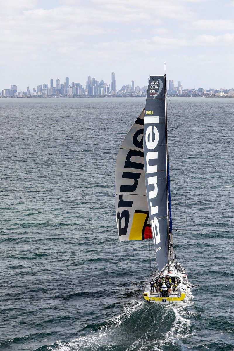 brunelsailing's tweet photo. Sailing in to Melbourne!🇦🇺 #teambrunel https://t.co/3pnwlCom23