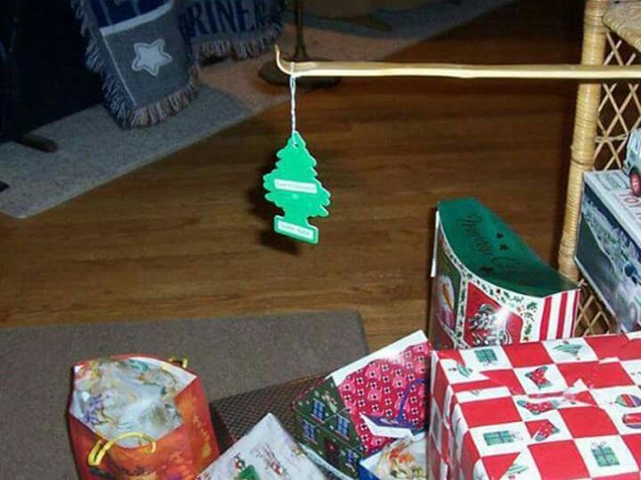 El árbol de Navidad esta listo. 
#PartyChilensisFtNavidad