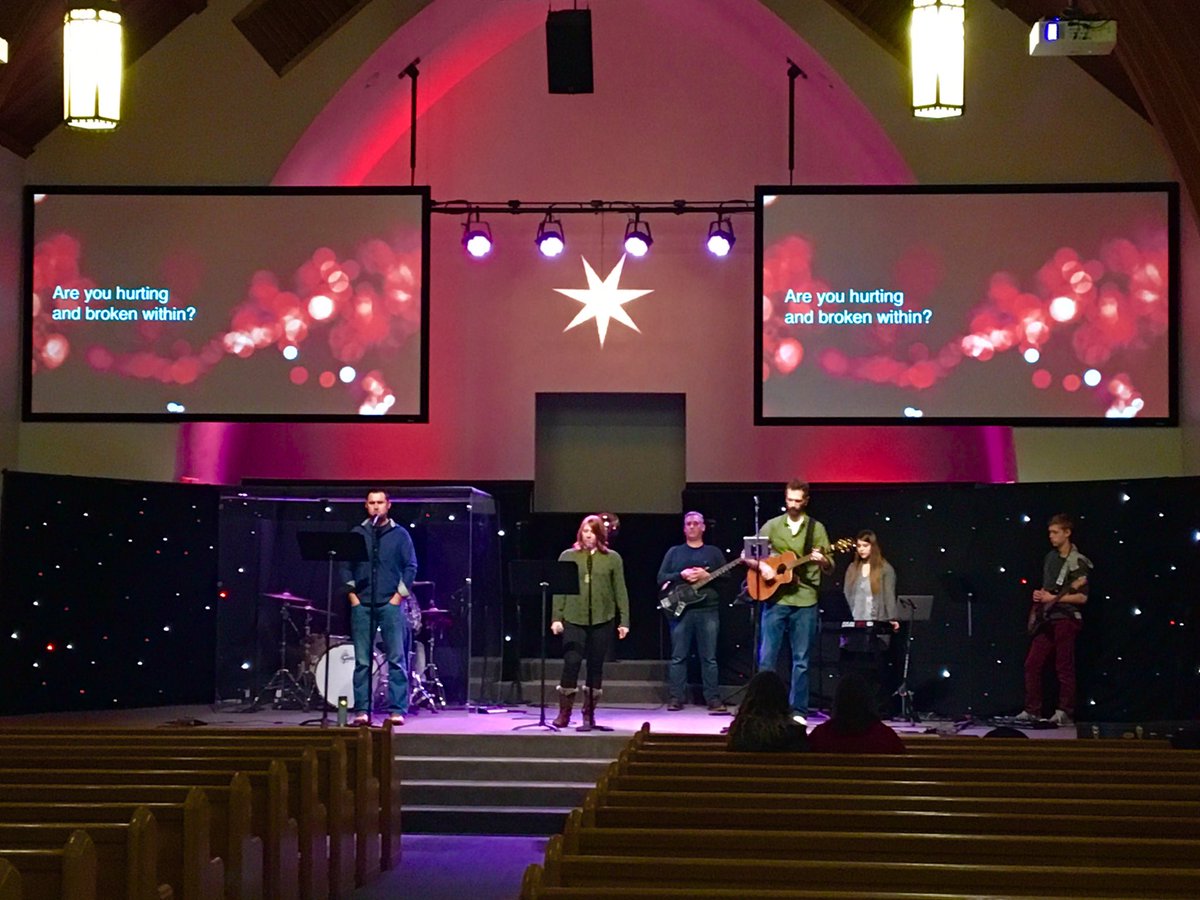 ScottMcCord1's tweet photo. It's been a great weekend worshiping @sbccsocial. 15 services in the books. Now to spend some time with family. Have a very merry Christmas everyone! https://t.co/8XCcm1yG77