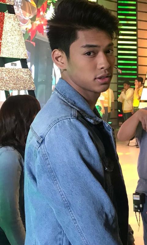 ph_guys's tweet photo. #MBPaskoNa merry christmas @RicciRivero06 https://t.co/6x47YbpGGU
