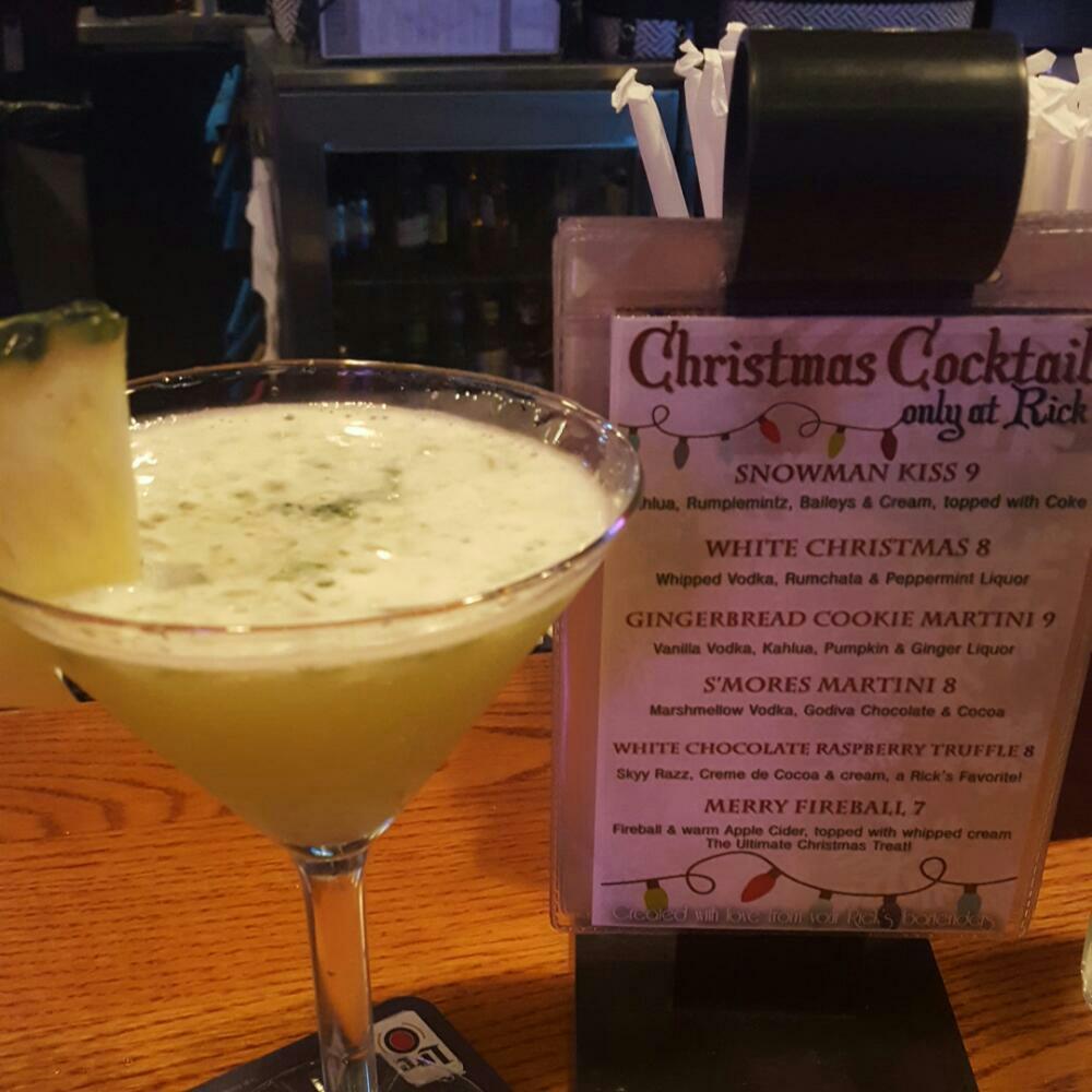 careyapplepi's tweet photo. Delish!!!  Thanks to the gwntleman across the bar that bought me and Bill a round :-)  Mer... @eatatricks @getStealz https://t.co/Ck4DiI4ms9