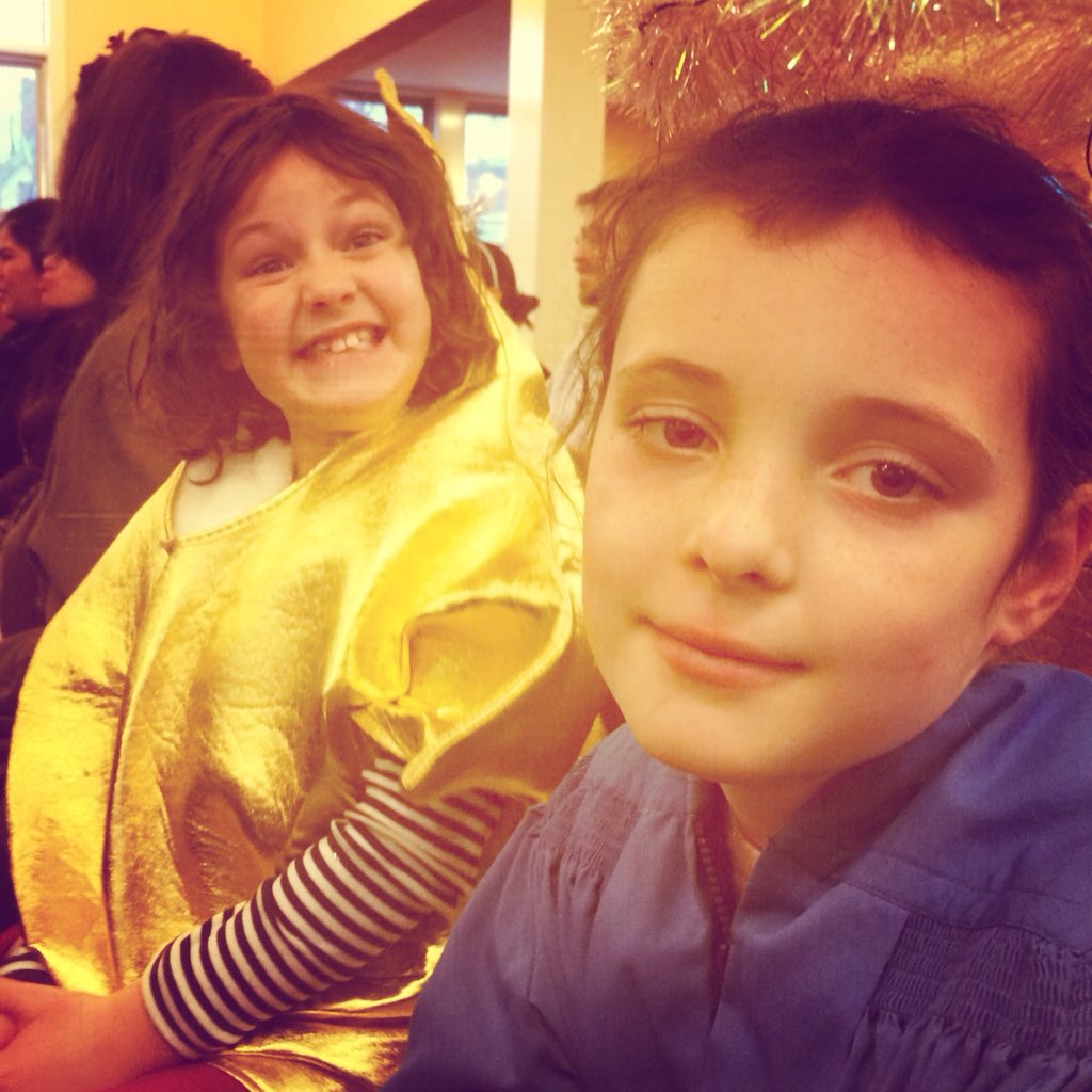 LiamSeward's tweet photo. Star of Bethlehem and angel at impromptu #christmaspageant #lessonsandcarols #firstchurchsomerville #ChristmasEveEve #ChristmasEve2017 https://t.co/FHgwUIhZeX