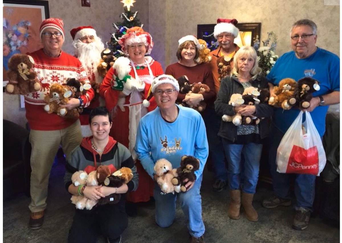 lakesareaPH's tweet photo. We'll see you 11 a.m. #Christmas morning for Operation Teddy Bear, east entrance of #Essentia St. Mary's in DL #LAPHC #Parrotheads https://t.co/dYPVNhA4BJ