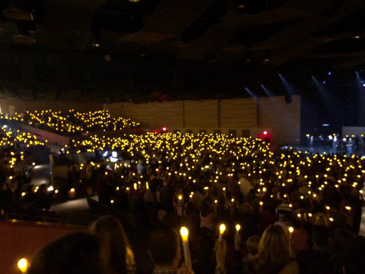 kfitzdad's tweet photo. Candlelight service at Oak Hills #HappyBirthdayJesus https://t.co/v1fMBGzqRL