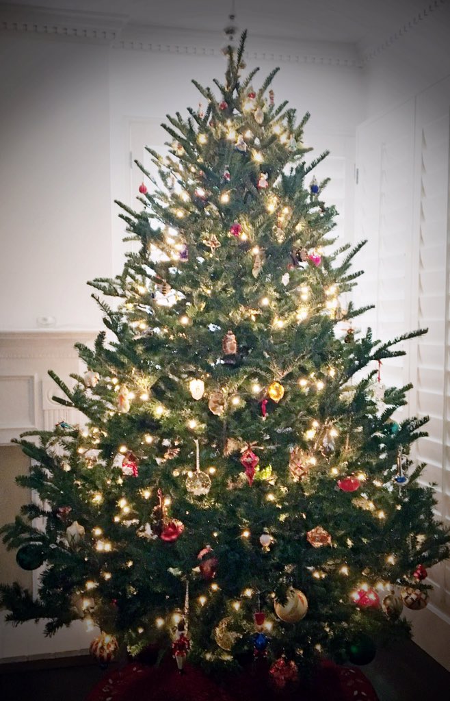 LizLeowHendry's tweet photo. Wishing all of us the gift of another year. #bcsm #stageIV #metster https://t.co/v9gkYRr0Yi