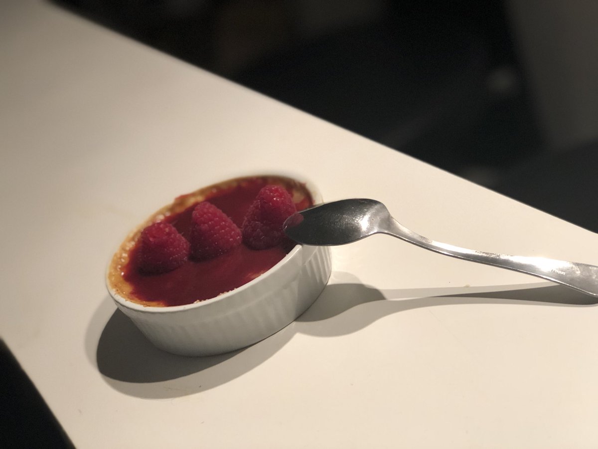 Sdevents13's tweet photo. Prestation Repas de Noël 🤶🎄 #Traiteur #Evenementiel #Marseille #SdeventsMarseille #Fraise #Framboise #Citron #Verines #Choco #Oreo #Speculos https://t.co/pgvMcLuJ8K