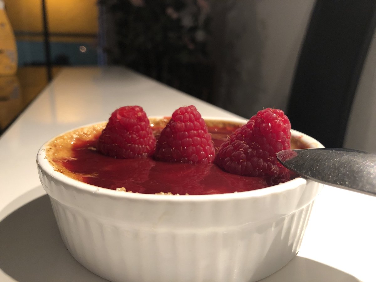 Sdevents13's tweet photo. Prestation Repas de Noël 🤶🎄 #Traiteur #Evenementiel #Marseille #SdeventsMarseille #Fraise #Framboise #Citron #Verines #Choco #Oreo #Speculos https://t.co/pgvMcLuJ8K