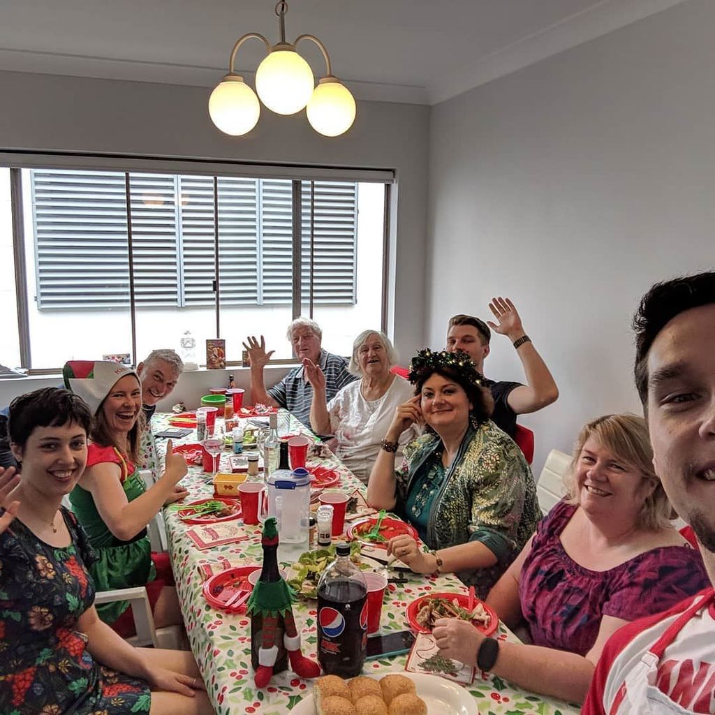 Christmas lunch with part of the family, great to see everyone and relax before the chaos of present opening 😀 ift.tt/2zrARUw