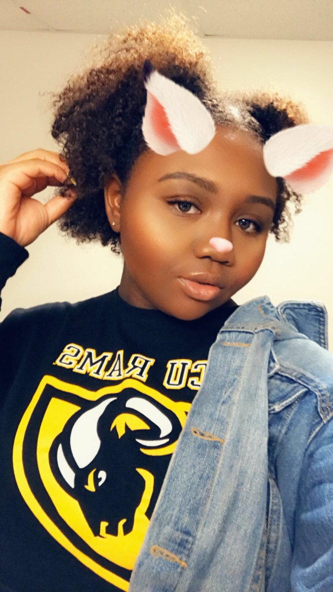 notgxbbie's tweet photo. #BlackQueensofVCU 💛👑 https://t.co/U9Mzza40Z0