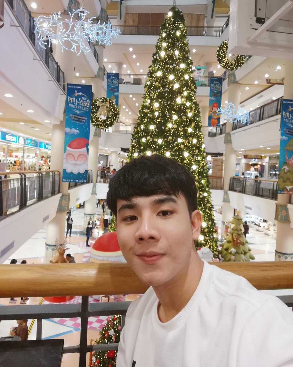 Kimsayhi's tweet photo. #MerryChristmas https://t.co/28lmtCuemT