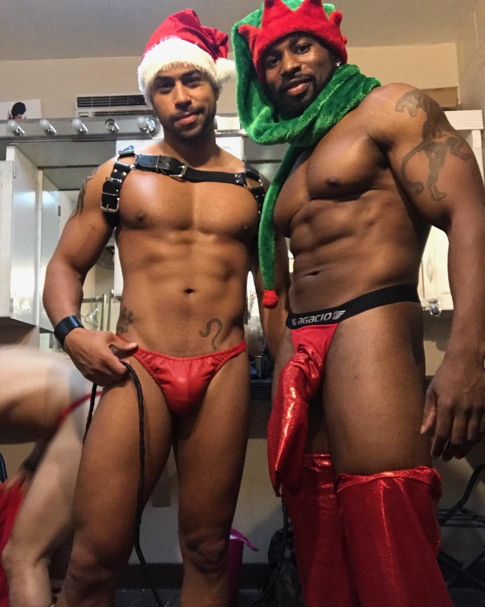 markush698's tweet photo. #model #athlete #health #lifestyle #omen #chicagogentlemen #chippendales #magicmen #playgirl #centerfold #shred #gym  #phoenix #arizona #show #athletic #california #trending #blackmen #beardgang #tour #sports #fitness #fit #bodybuilders https://t.co/j0mhZlxzF9