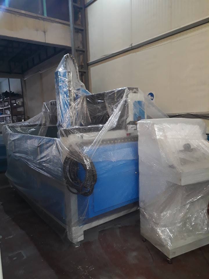 CncrouterCnc's tweet photo. Makine sevkiyatımızda bugün . Ankaraya hayırlı olsun .

#cncrouter #cnc #mermermakinesi #mermerişleme #mermeryazımakinesi #mermer #evyeyeriaçma https://t.co/CWZXW43W0Q